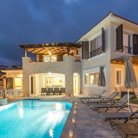 Resitour - Perneri Four Bedroom Villa بافوس المظهر الخارجي الصورة