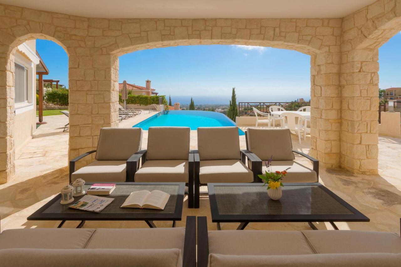 Resitour - Perneri Four Bedroom Villa بافوس المظهر الخارجي الصورة