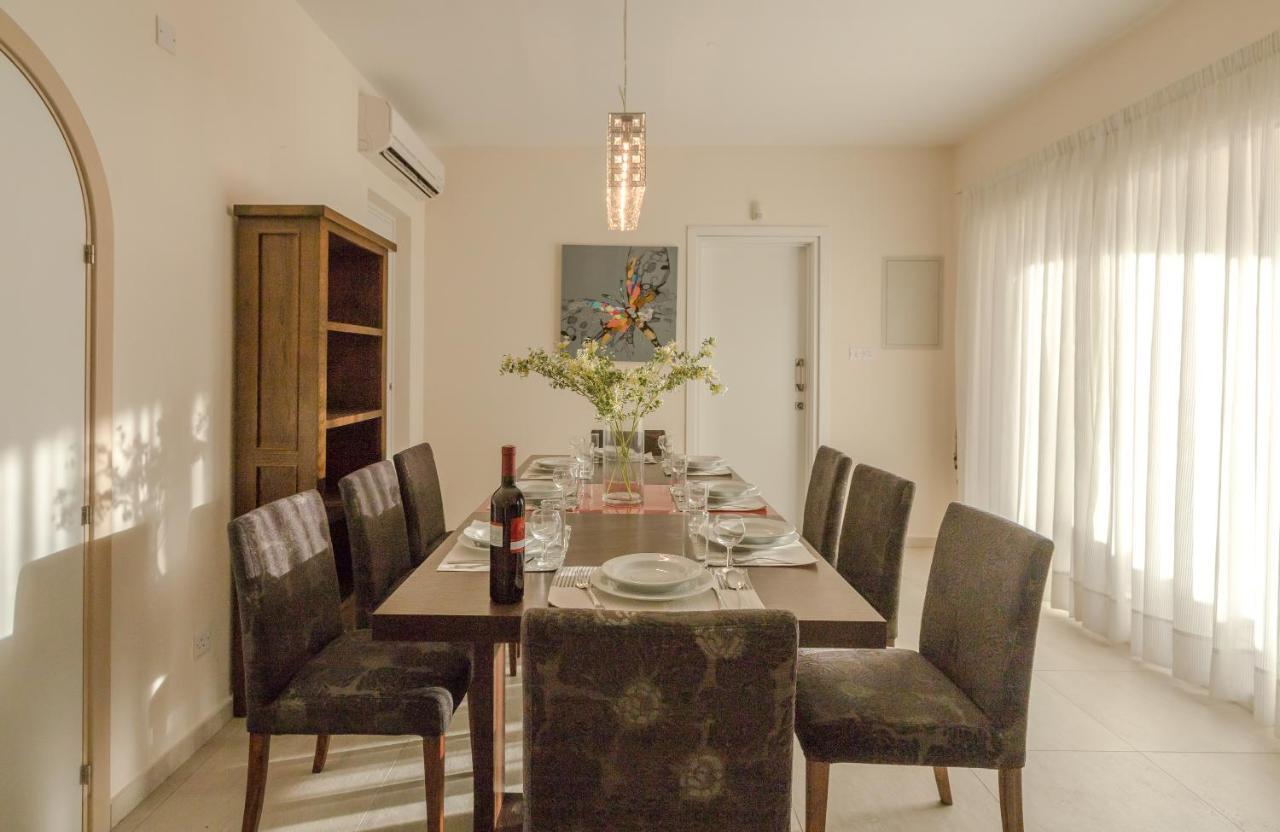 Resitour - Perneri Four Bedroom Villa بافوس المظهر الخارجي الصورة